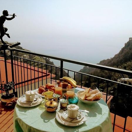 Domus Gaia Acomodação com café da manhã Amalfi Exterior foto